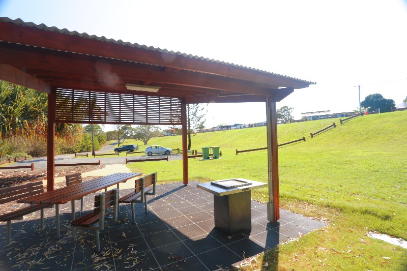 Sheltered BBQ – The Gables, Point Vernon, Hervey Bay, QLD