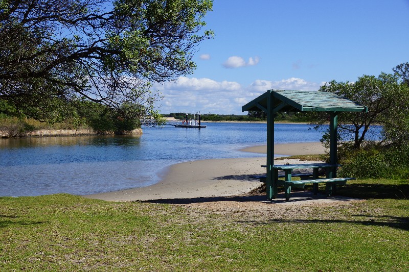 Sheltered Picnic Tables - off Bullock Island Rd, Lakes ...